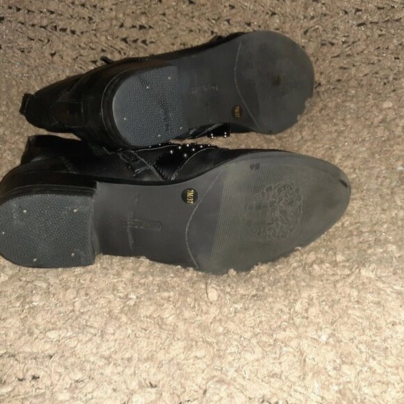 VINCE CAMUTO-Corvina-Black Leather-Studded Buckle-Moto Bootie-Zip-Sz 7-Excellent - Picture 7 of 7